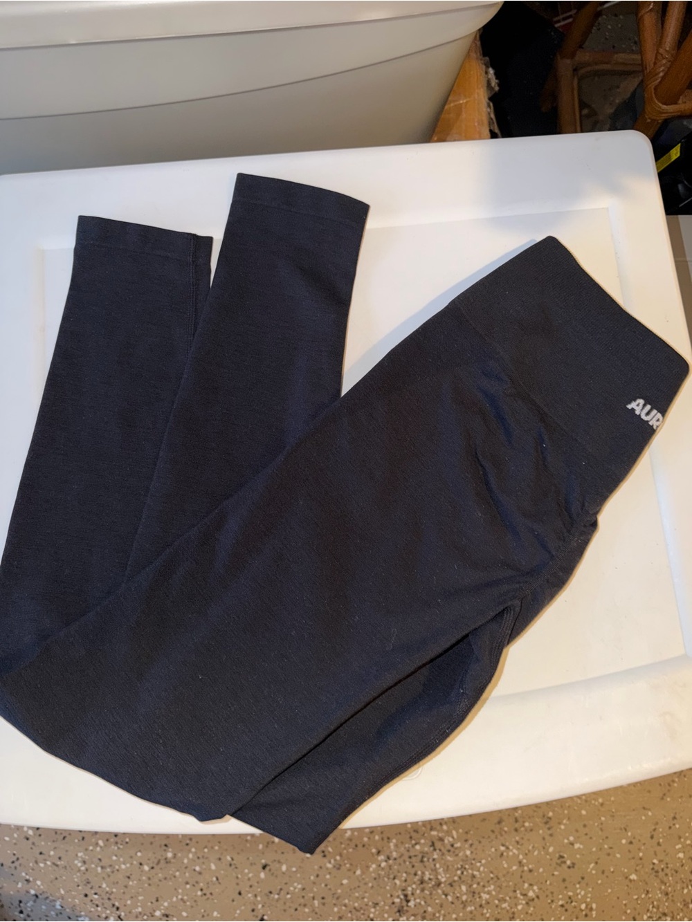 AUROLA Black High-Rise Active Leggings